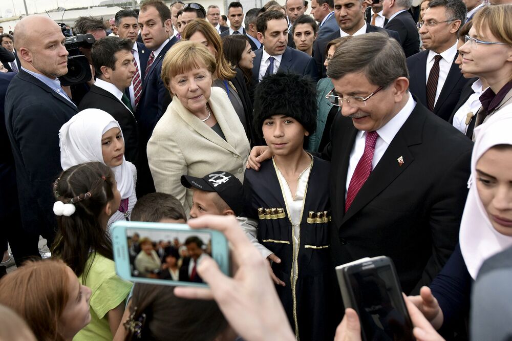 Angela Merkel, Mehmet Davutoglu, Foto: Reuters