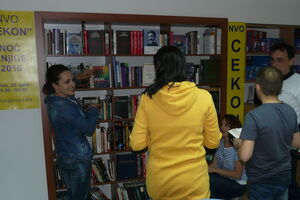 Specijalizovana biblioteka naučno-popularnih knjiga usred Podgorice