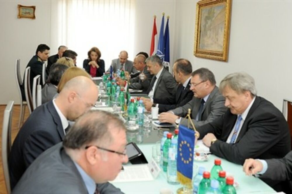 Milica Pejanović Đurišić, ambasadori NATO zemalja, Foto: Odbrana.gov.me