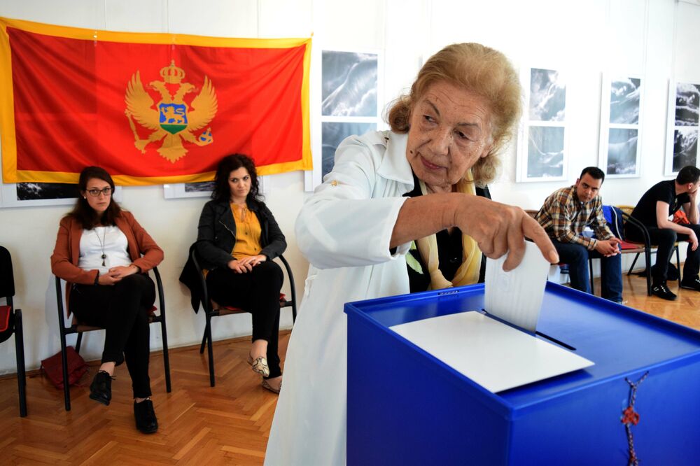 Maja, Perfiljeva, izbori, glasanje, Tivat, Foto: Boris Pejović