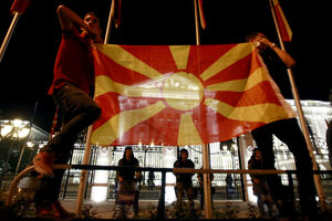 Protesti u više makedonskih gradova: "Ostavka Ivanova",...