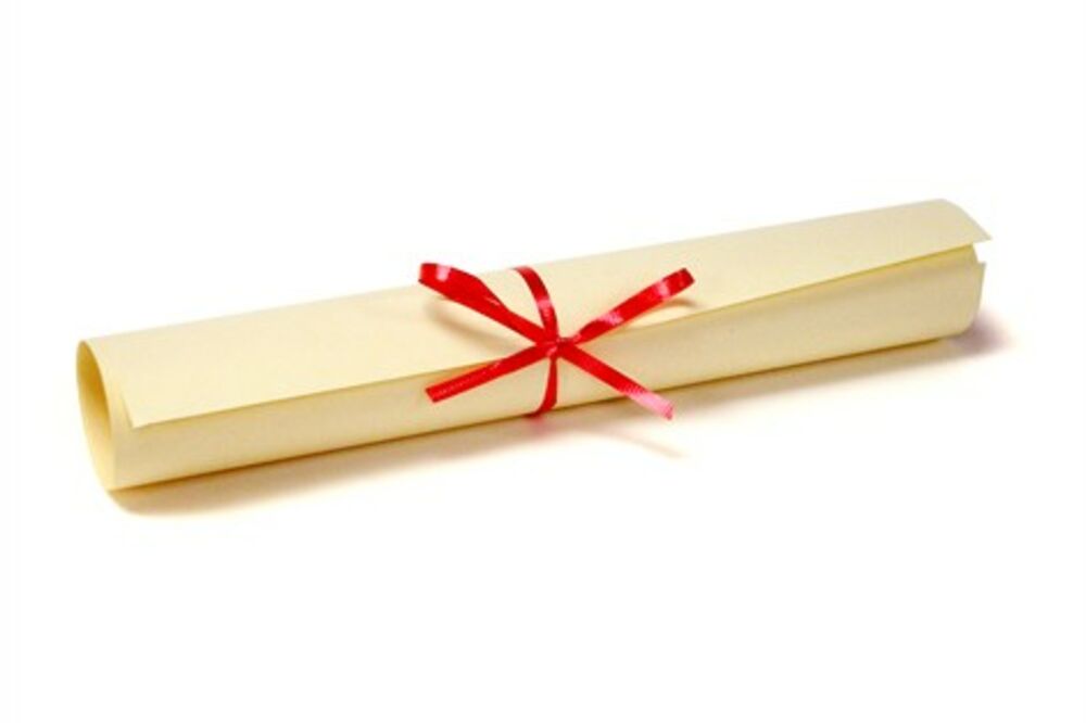 Diploma, Foto: Vlada Crne Gore