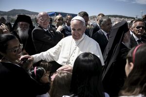 Papa u Vatikan poveo tri sirijske porodice