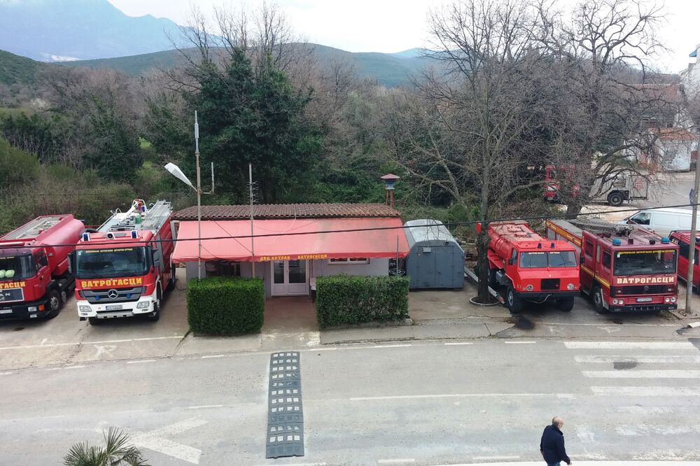 vatrgoasna služba Tivat, Foto: Siniša Luković