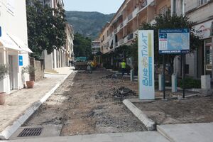 Radovi na rekonstrukciji ulice u Tivtu