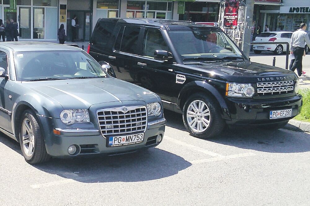 Krajsler, Opština Podgorica, Foto: Vladimir Otašević