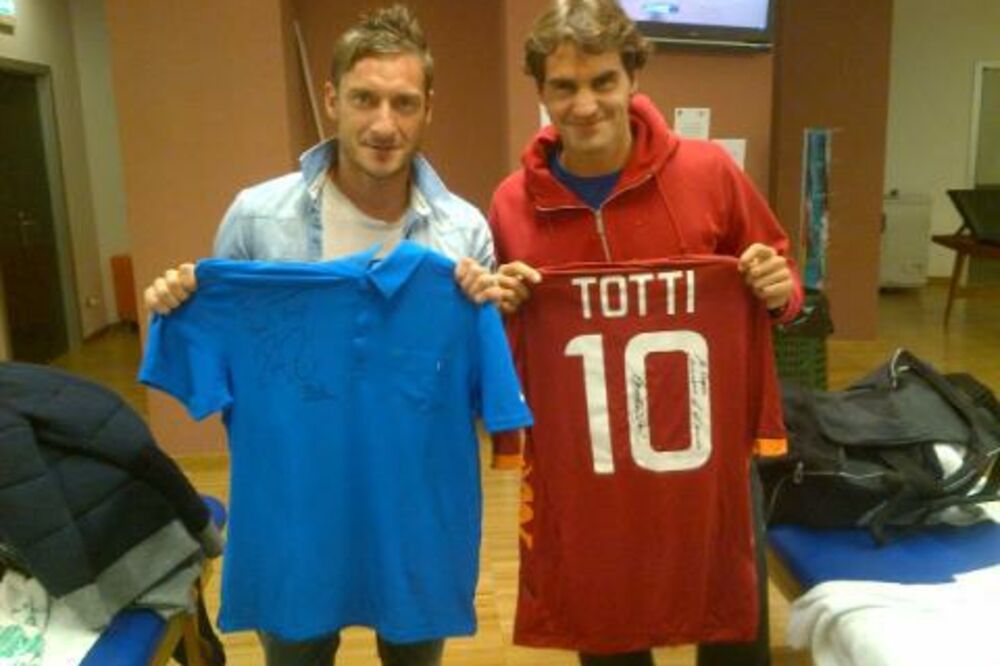 Rodžer Federer i Franćesko Toti, Foto: Thetennistimes.com