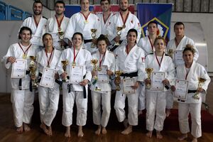 Takmičarima Akademika osam od 14 titula prvaka