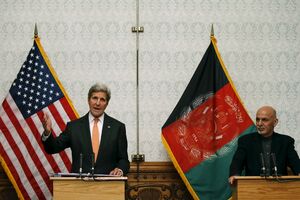 Avganistan: Keri pozvao talibane da se uključe u pregovore