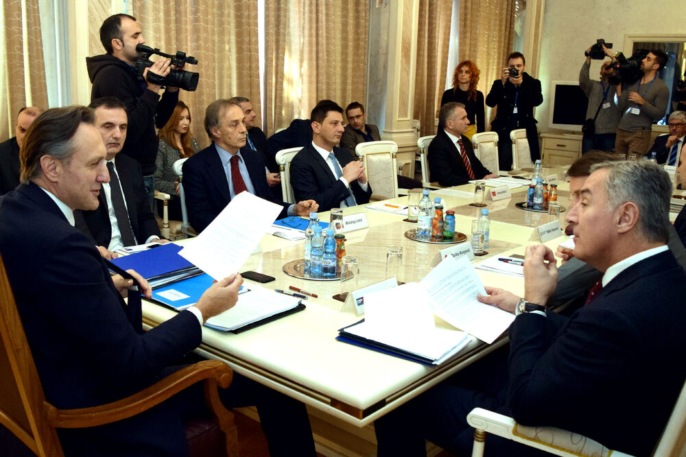 Skupština, parlamentarni dijalog, Foto: Boris Pejović