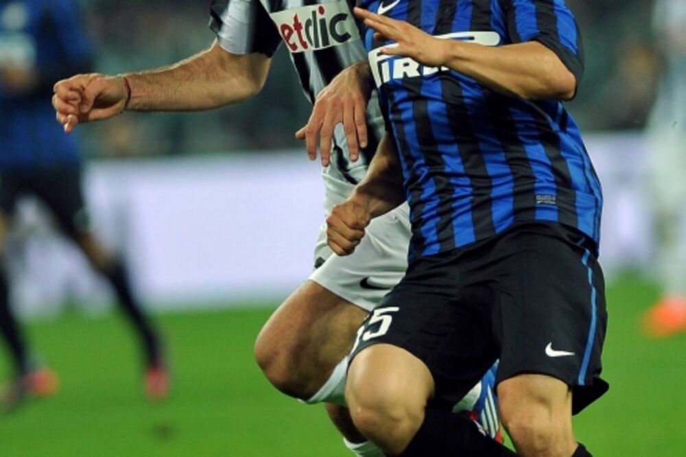 Matri i Nagatomo, Foto: Beta/AP