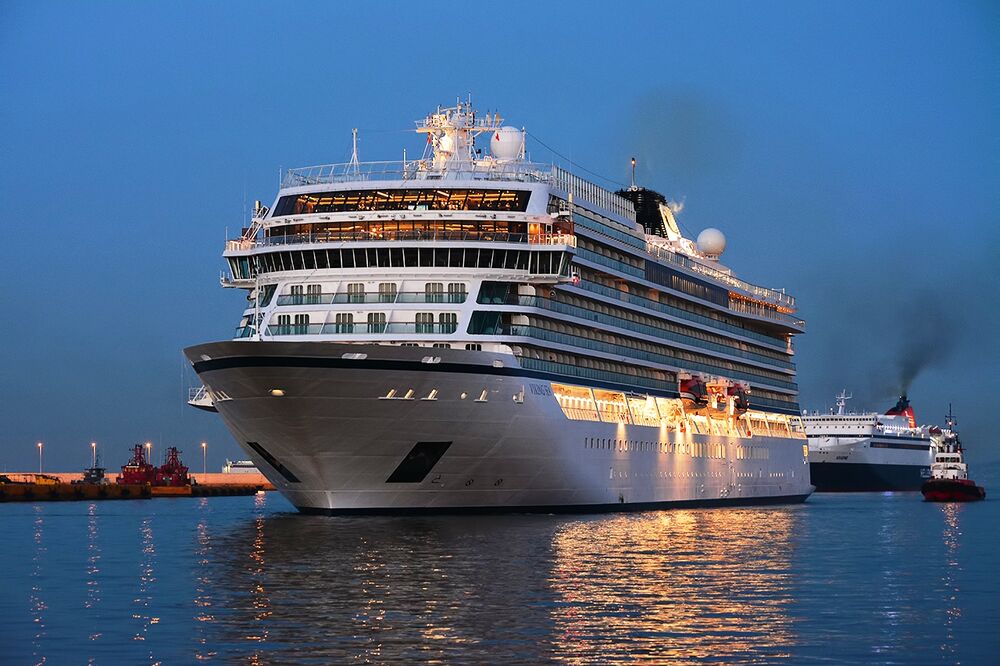 Viking Sea, Pirej, Foto: Www.shipspotting.com / Dennis Mortimer