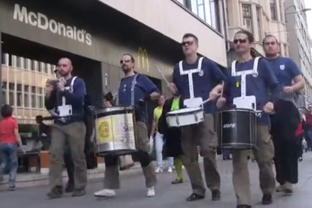 Sarajevu drum orchestra, Foto: Screenshot