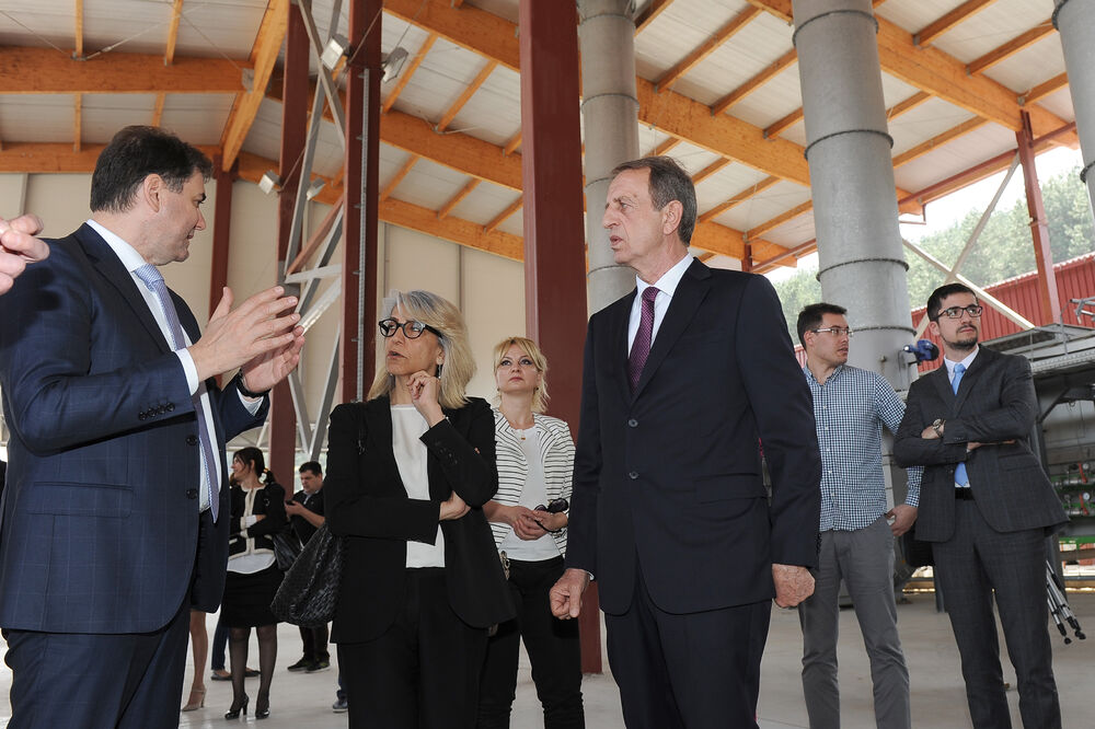 Petar Ivanović, vektra Jakić, Foto: Vlada Crne Gore