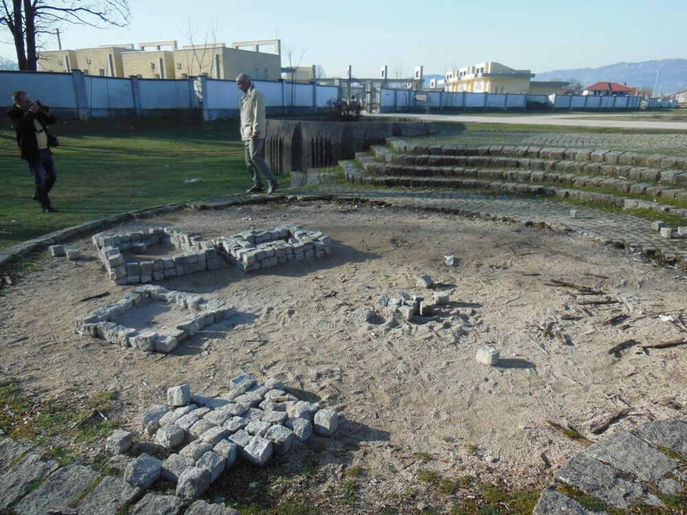 Spomenik palim borcima Nikšić