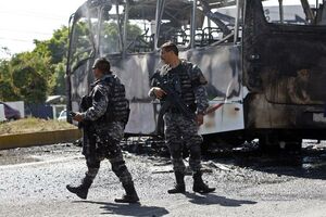 Meksiko: Ubijeno osam napadača na policiju