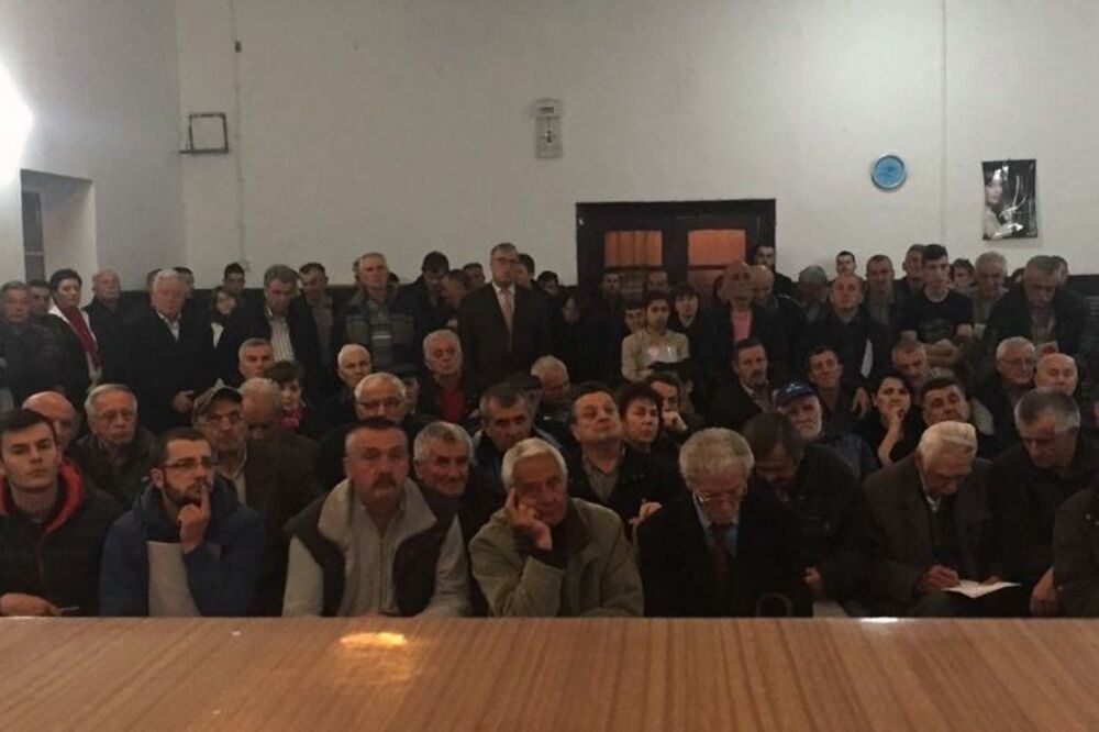 Demokrate sjednica mjesnih odbora, Foto: Demokratska Crna Gora