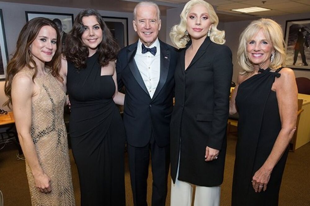 Džo Bajden i Lejdi Gaga, Foto: Twitter