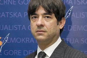 Jevrić: Krivokapić pokušava da dodatno zamutiti političke vode