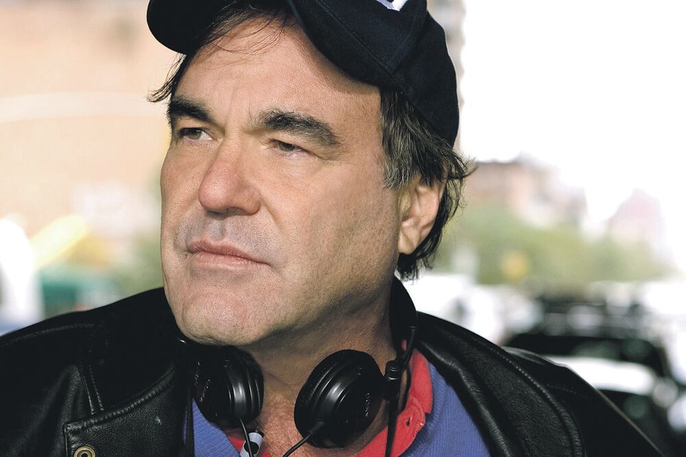 Vilijam Oliver, Foto: Slashfilm.com