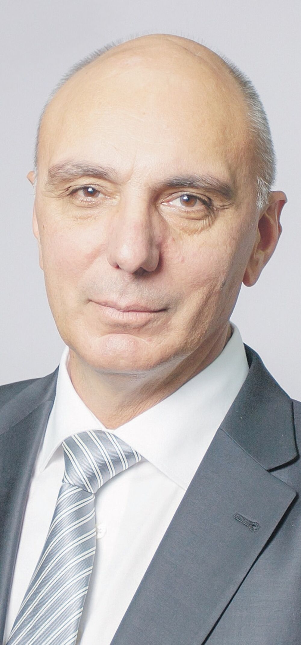 Dragan Šimrak (Novine)