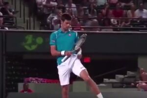 Đoković ne propušta da zabavi publiku