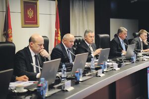 Za naftu sada jedan partner