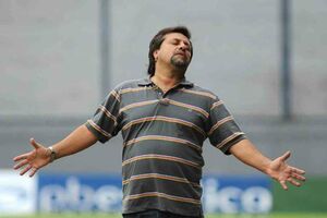 Trener se potukao sa navijačima