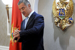 Bez treće nema sreće