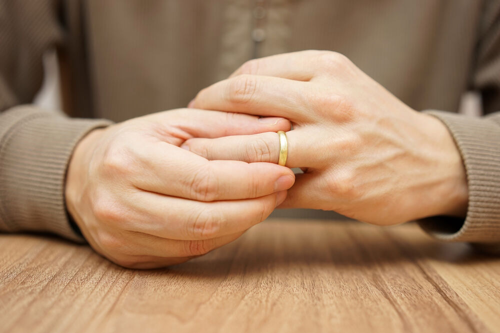 prsten, burma, Foto: Shutterstock