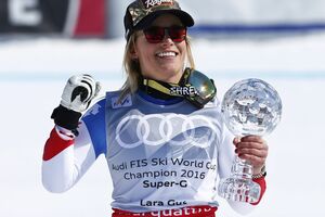 Gut uz veliki, zaslužila i mali kristalni globus