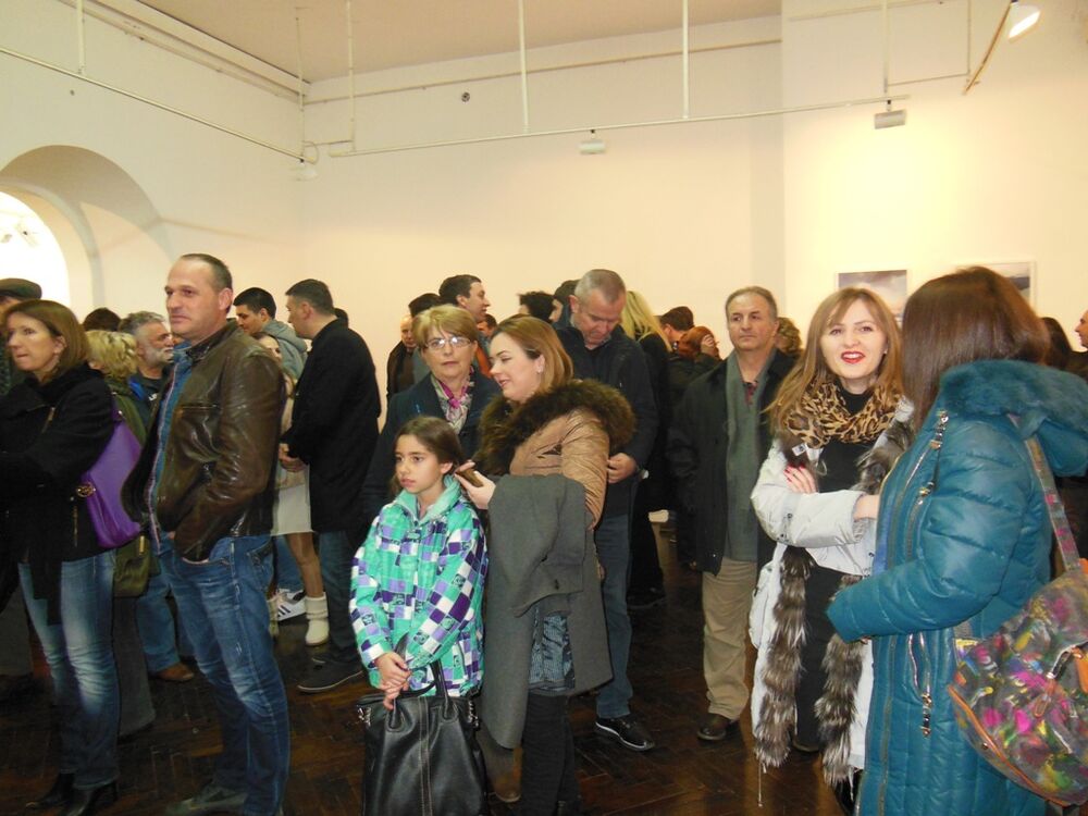 Izložba Dejana Kalezića