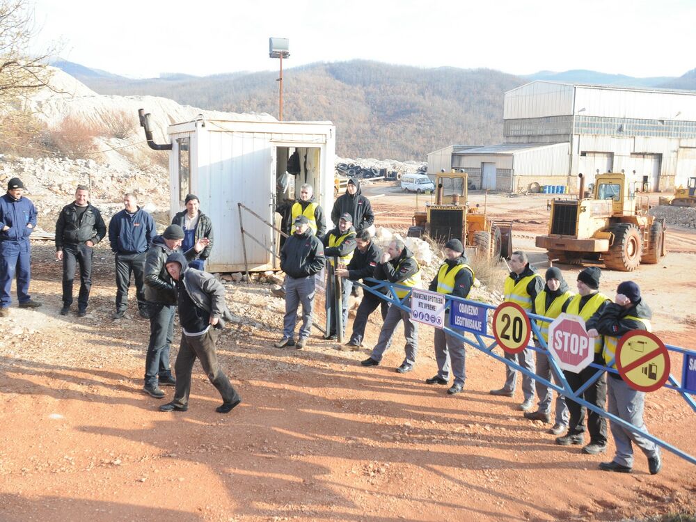 Penzioneri, Rudnik boksita