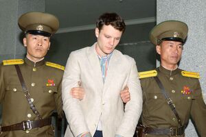 Sjeverna Koreja: Američki turista osuđen na 15 godina zatvora s...