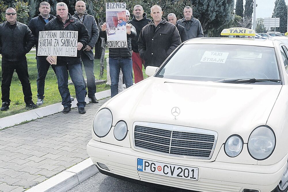 Taksisti, protest, Aerodrom, Foto: Zoran Đurić
