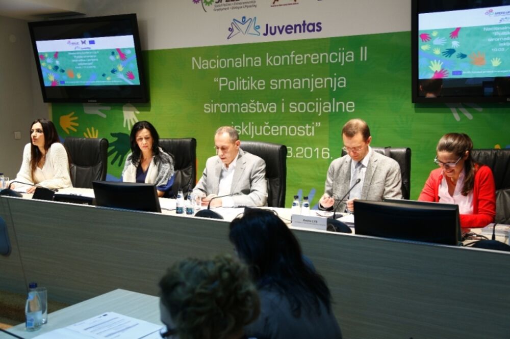 konferencija, siromaštvo, Foto: Prcentar.me