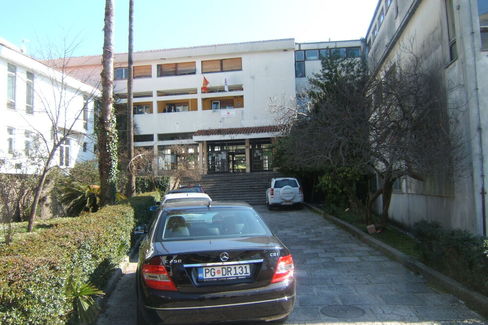 Školski centar Herceg Novi, Foto: Slavica Kosić