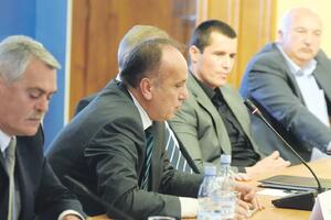 Policajac bi da se pita za tužioce