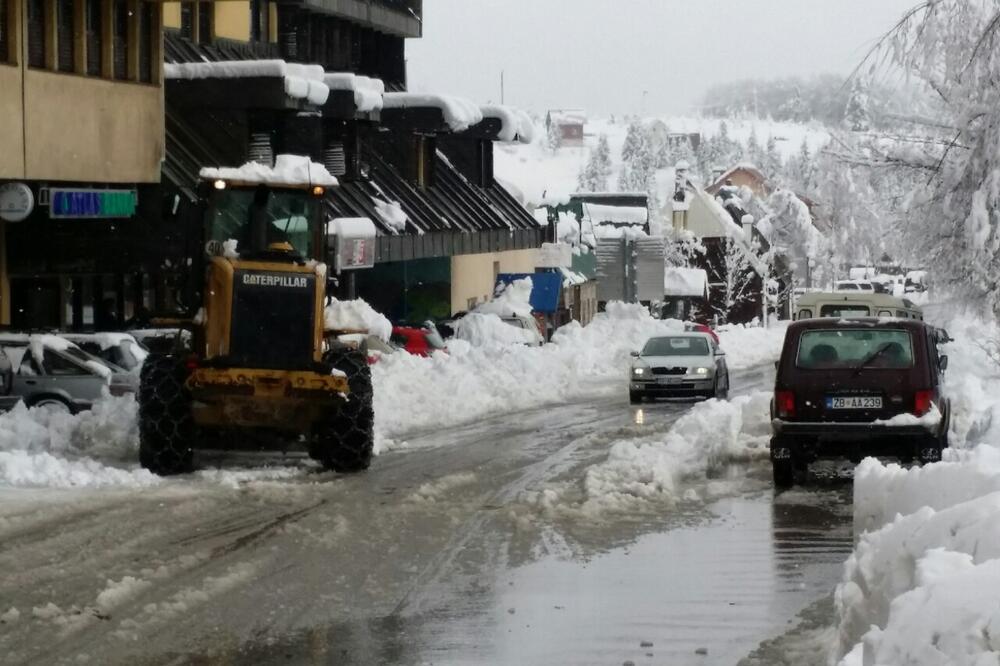 Žabljak, snijeg, Foto: Obrad Pješivac