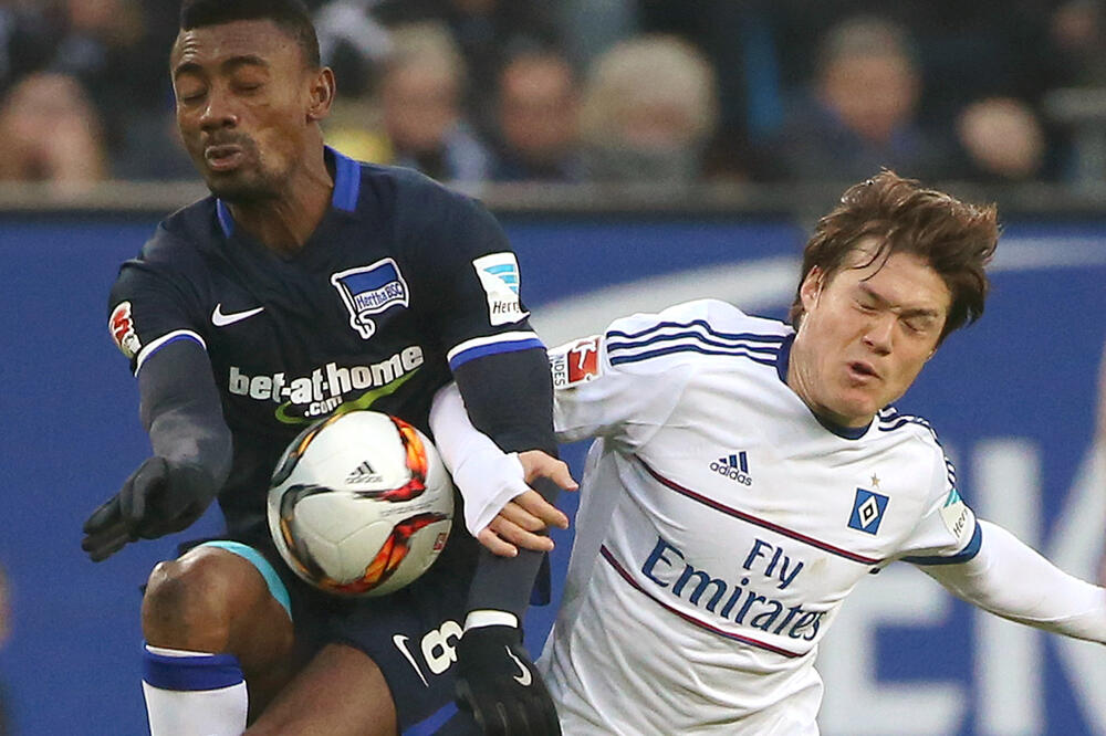 Gotoku Sakai i Salomon Kalu, Foto: Beta/AP