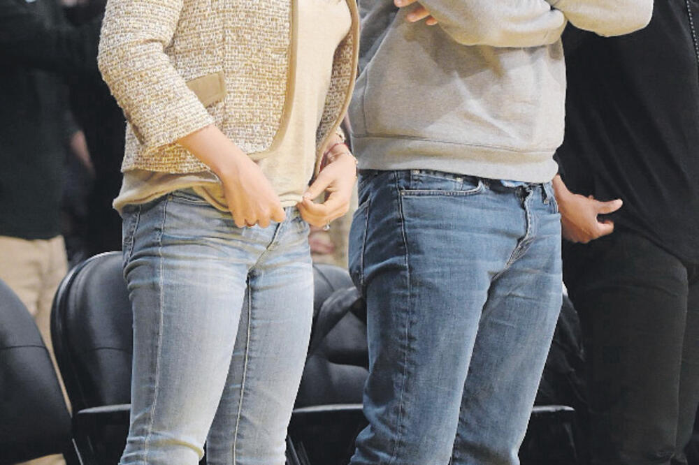 Ešton Kučer, Mila Kunis, Foto: Celebritymafia.com