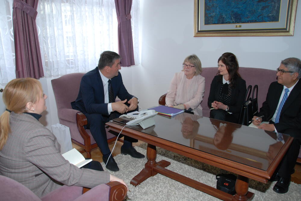 Veselin Grbović, Margaret en Uehara