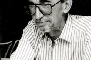 Spomenik Borislavu Pekiću na Cvetnom trgu