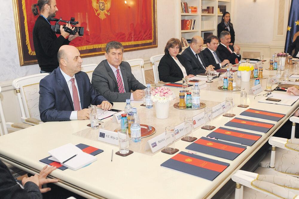 Skupština, Pregovori, parlamentarni dijalog, Foto: Savo Prelević