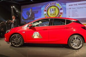 Opel "astra" auto godine na sajmu u Ženevi