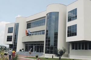 Dug UCG smanjen, malo i uštedjeli