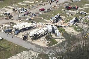 Dijete i tri čovjeka poginuli u tornadima u SAD