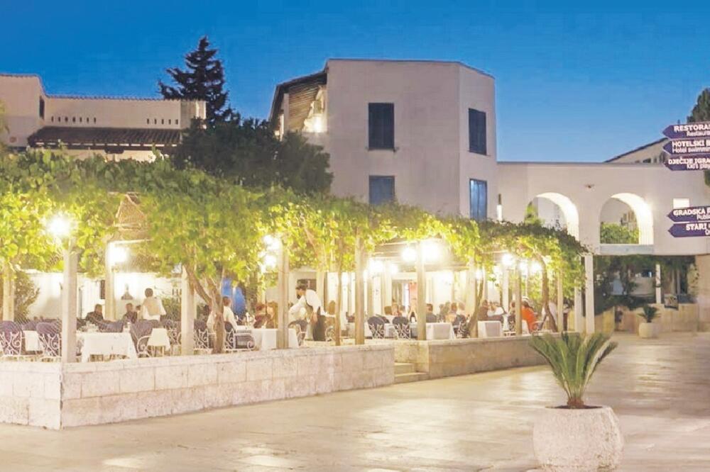 Budvanska rivijera (novina)