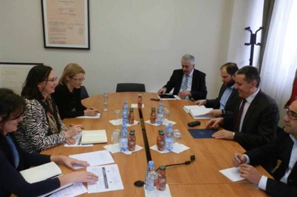 Radoje Žugić, Tatjana Proskurjakova, Foto: Ministarstvo finansija