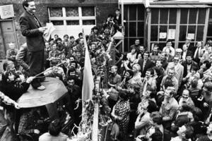 Valensa i sjene prošlosti